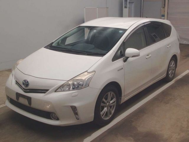 194 TOYOTA PRIUS ALPHA ZVW41W 2012 г. (TAA Kantou)